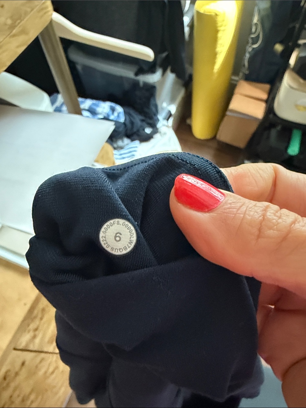 Lululemon Align High-Rise Pocket Short 8" - True Navy - Size 6 - Picture 4 of 4